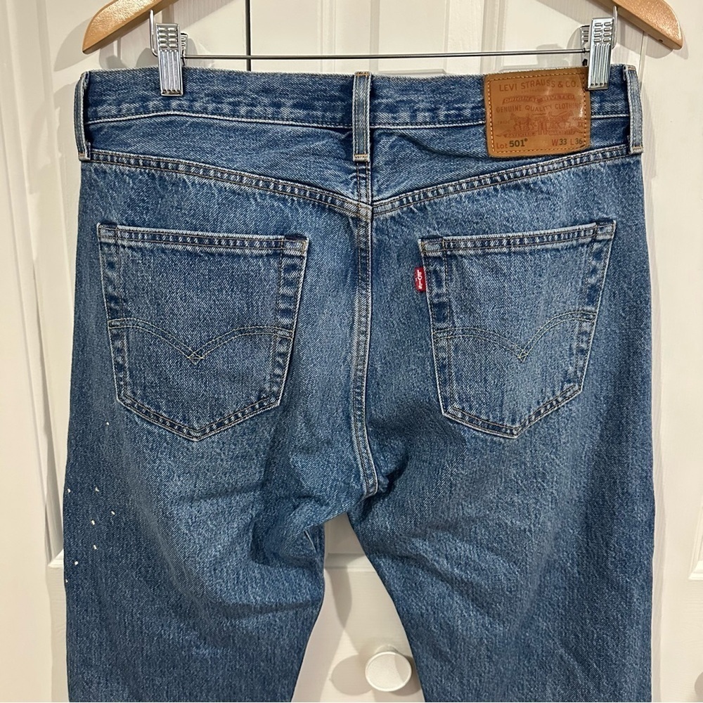 Levi Jeans Original Fit - Light Wash - Picture 7 of 16